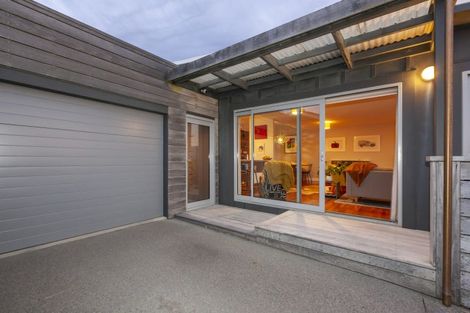 Photo of property in 121 The Parade, Paekakariki, 5034