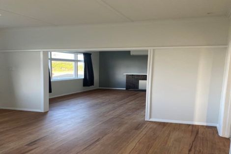 Photo of property in 77 Bridge Street, Bulls, 4818