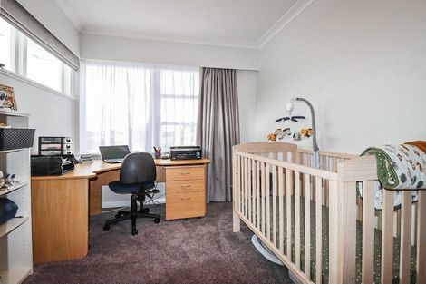 Photo of property in 43 Guy Street, Dannevirke, 4930