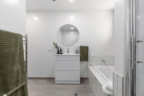 Photo of property in 4/40b Cuba Street, Te Aro, Wellington, 6011