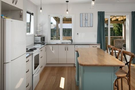 Photo of property in 14 Marine Avenue, Waihi Beach, 3611