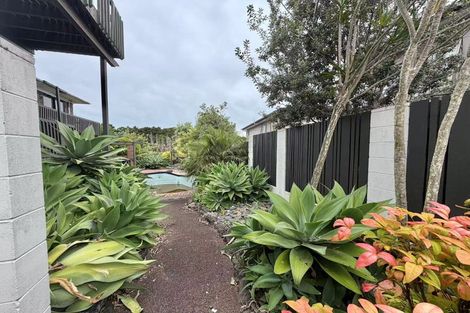 Photo of property in 121 Redoubt Road, Goodwood Heights, Auckland, 2105