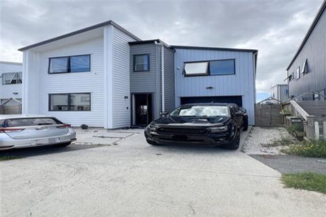 Photo of property in 104 Bellbird Street, Papakura, 2110