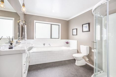 Photo of property in 16 Bluejacket Place, Whitby, Porirua, 5024