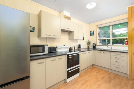 Photo of property in 28 Augustine Street, Waimate, 7924