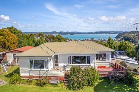 Photo of property in 34 Oneroa Road, Russell, 0202