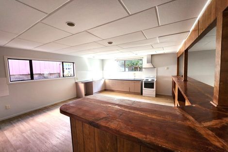 Photo of property in 105 Tidal Road, Mangere, Auckland, 2022