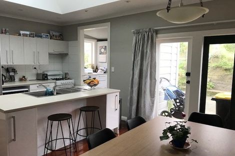 Photo of property in 247 Rintoul Street, Berhampore, Wellington, 6023