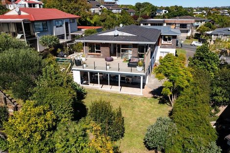 Photo of property in 2/89 Takutai Avenue, Half Moon Bay, Auckland, 2012