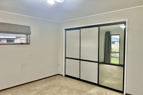Photo of property in 15 Spriggs Crescent, Greenmeadows, Napier, 4112