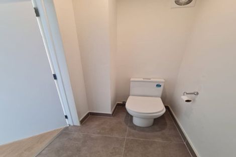 Photo of property in 2/6 South Pacific Place, Henderson, Auckland, 0612