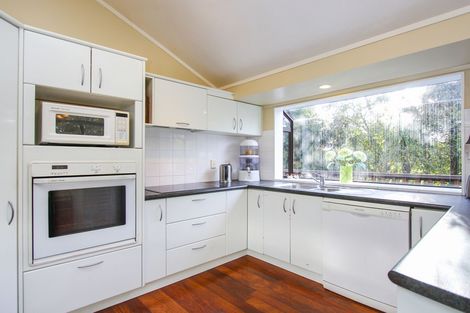 Photo of property in 4c Shaw Road, Oratia, Auckland, 0604