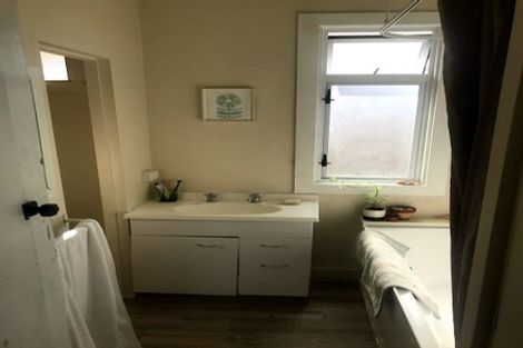 Photo of property in 102 Park Road North, Parkvale, Hastings, 4122