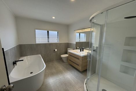 Photo of property in 11 Aspen Way, Kelvin Grove, Palmerston North, 4414