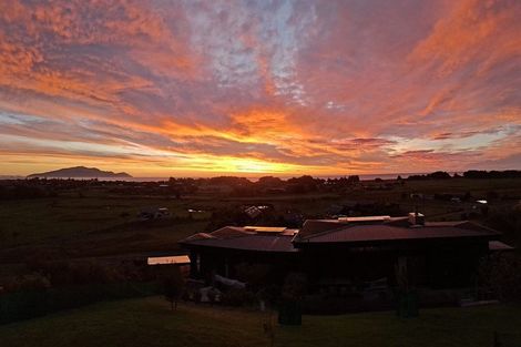 Photo of property in 80 Harakeke Road, Te Horo, Otaki, 5581