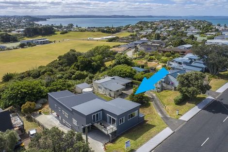 Photo of property in 42 Stanmore Bay Road, Stanmore Bay, Whangaparaoa, 0932