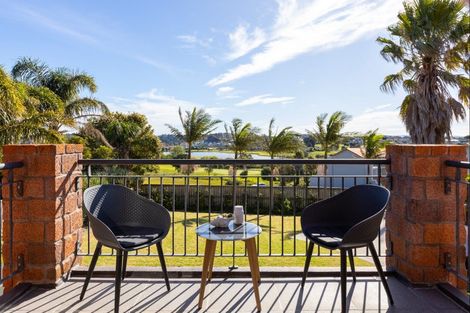 Photo of property in 28 Island View Drive, Gulf Harbour, Whangaparaoa, 0930