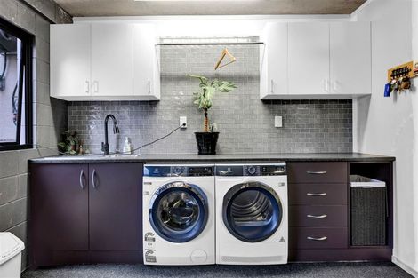 Photo of property in 1b Silvan Place, Bell Block, New Plymouth, 4312