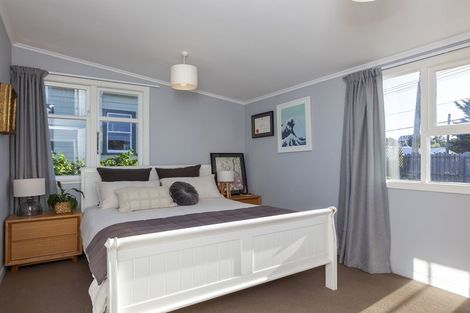 Photo of property in 56 Poplar Avenue, Raumati South, Paraparaumu, 5032