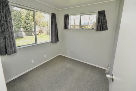 Photo of property in 34 Acacia Street, Kelvin Grove, Palmerston North, 4414