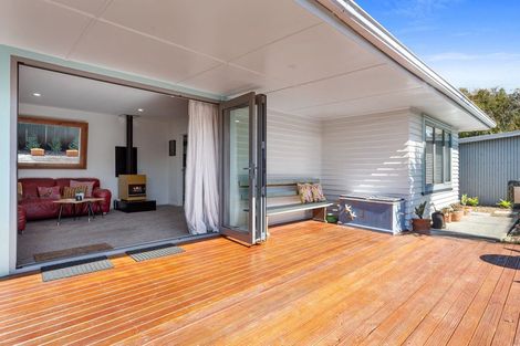 Photo of property in 73 Dunns Avenue, The Pines Beach, 7630
