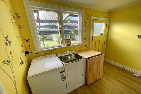 Photo of property in 30 Awamutu Grove, Waiwhetu, Lower Hutt, 5010