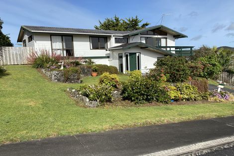 Photo of property in 11 Tui Grove, Paihia, 0200