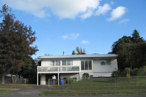 Photo of property in 147 Reeves Road, Pakuranga Heights, Auckland, 2010