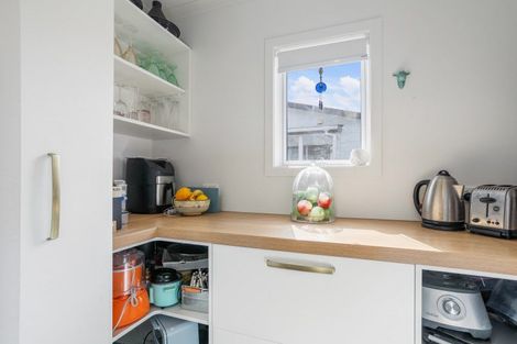 Photo of property in 114 Avalon Place, Whangamata, 3620