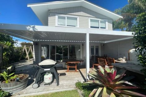 Photo of property in 24 Bevyn Street, Castor Bay, Auckland, 0620