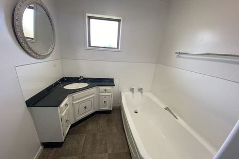 Photo of property in 1/26 Wattle Street, New Lynn, Auckland, 0600