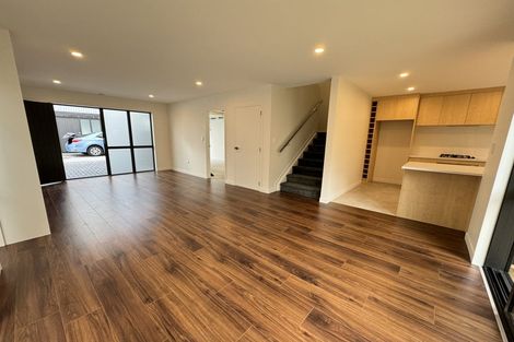 Photo of property in 1d Westall Road, New Lynn, Auckland, 0600