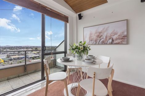 Photo of property in The Rennaissance, 16d/18 Ronwood Avenue, Manukau, Auckland, 2104