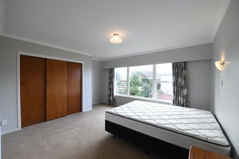 Photo of property in 1/3 Onepoto Road, Hauraki, Auckland, 0622