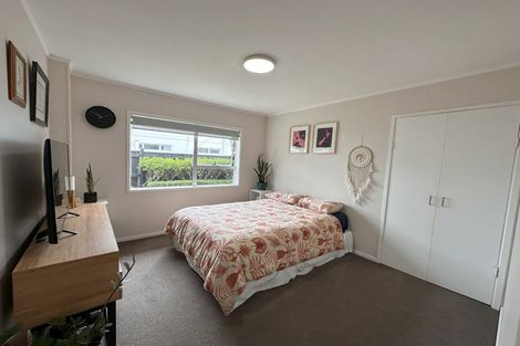 Photo of property in 1/10 Salem Place, Torbay, Auckland, 0630