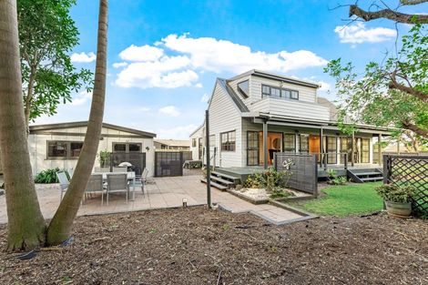 Photo of property in 19 Crampton Court, Orewa, 0931