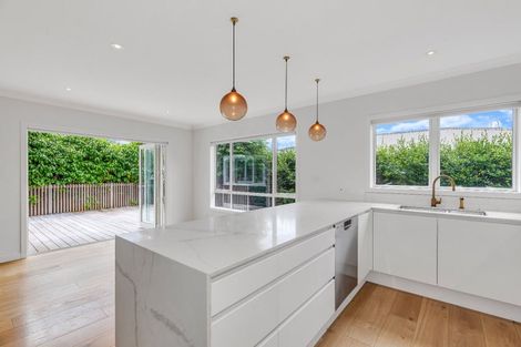 Photo of property in 26c Stottholm Road, Titirangi, Auckland, 0604