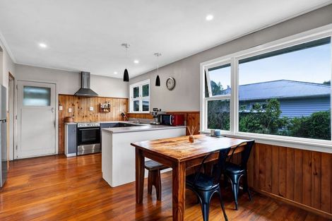 Photo of property in 14a Carthew Street, Okato, 4335