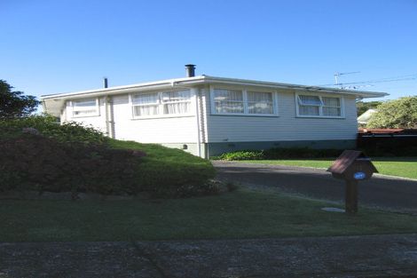 Photo of property in 4 Pauline Way, Paparangi, Wellington, 6037