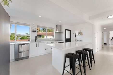 Photo of property in 22 Ferndown Avenue, Papatoetoe, Auckland, 2025