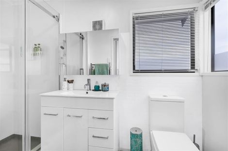 Photo of property in 142 Parklands Avenue, Bell Block, New Plymouth, 4312