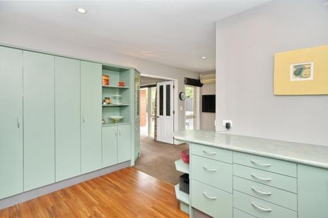 Photo of property in 27a Farnswood Place, Redwood, Christchurch, 8051