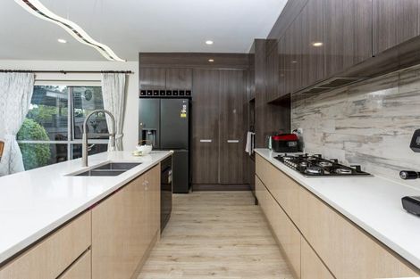 Photo of property in 97a Sunrise Avenue, Murrays Bay, Auckland, 0630