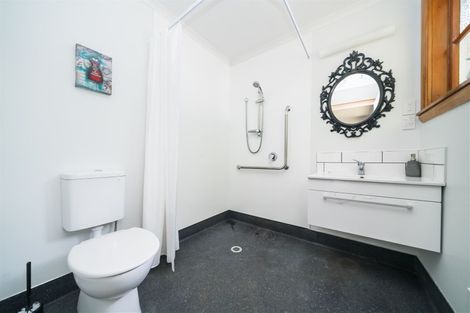 Photo of property in 14 Norwich Place, Awapuni, Palmerston North, 4412