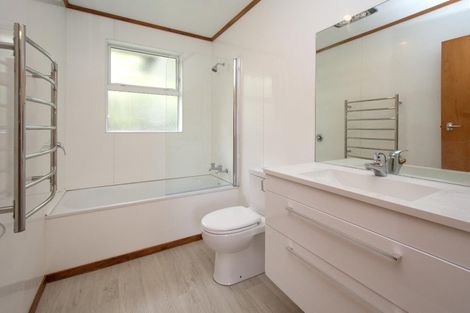 Photo of property in 6a Meldrum Place, Bishopdale, Christchurch, 8051