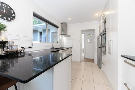 Photo of property in 17 Morriggia Place, Bayview, Auckland, 0629