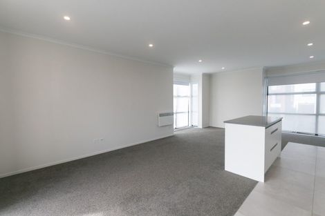 Photo of property in 32 Raranga Lane, Hobsonville, Auckland, 0616