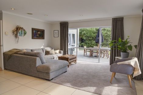 Photo of property in 6 Redwood Close, Havelock North, 4130