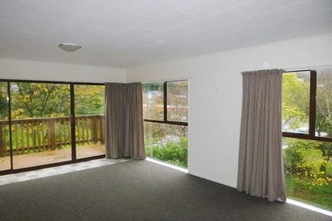 Photo of property in 6a Stokes Valley Road, Stokes Valley, Lower Hutt, 5019