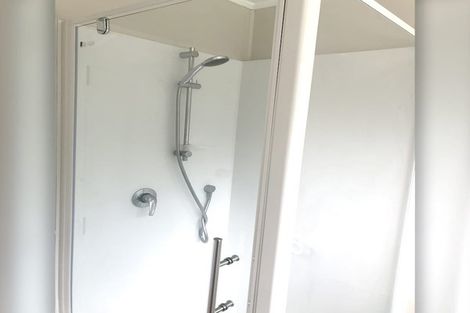 Photo of property in 19 Oreil Avenue, West Harbour, Auckland, 0618